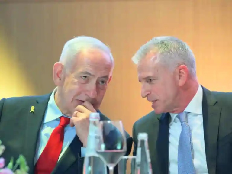 PM Netanyahu and Mossad Director David Barnea