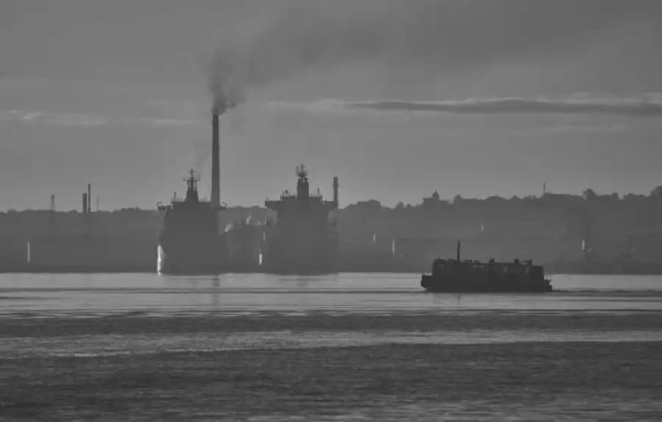 US Permits Russian Tanker Carrying 730,000 Barrels of Oil to Cuba