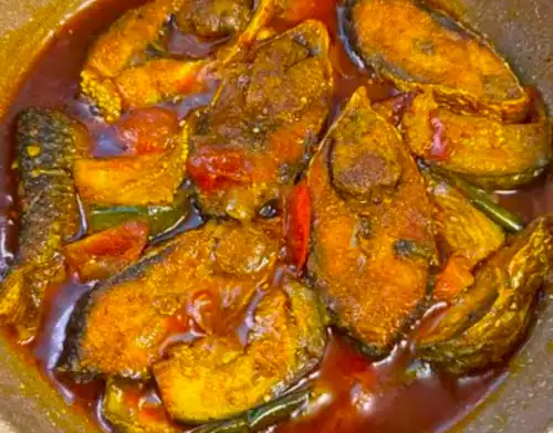 Begun Ilish Macher Jhol